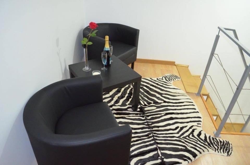 Apart Fl Apartment *